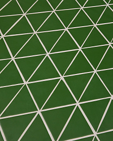 Уличный стол Maurina из оцинкованной стали зелёного цвета с зелёной керамическо плиткой 223 x 101 см