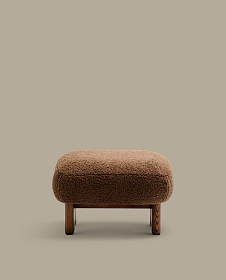 Пуф Cabana Taupe Boucle с ножками в отделке орех 65x55,4 
