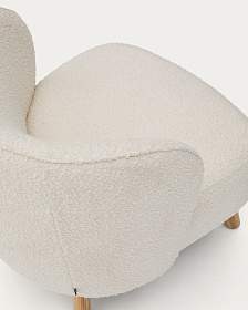 Кресло Ulit из белого букле с ножками из бука в натуральной отделке