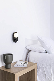 Черный настенный светильник Maya LED 8W 2700K