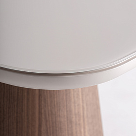 Современный приставной столик Torksey