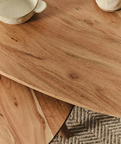 Комплект из 2-х столиков Duvani из массива акации с выбеленной отделкой