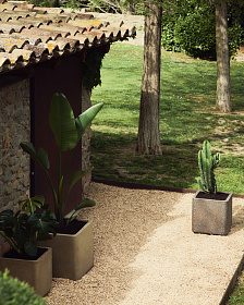 Набор из 2 кашпо Minoa коричневого цвета из песчаника 44 x 44 см