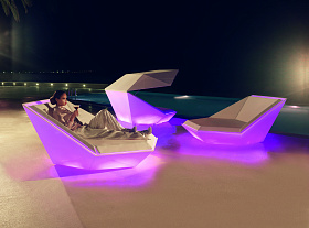 Кровать Lounge Faz с навесом LED