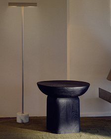 Торшер Lynor из матового металла с основанием из белого мрамора