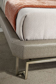 Кровать с мягким изголовьем Bond BOQP12