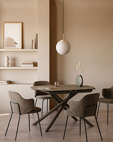 Suanna Стул коричневого цвета с черными стальными ножками