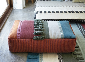 Пуф Glaoui Alexandra. разноцветный