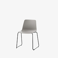 Стул Varya из полипропилена на салазках