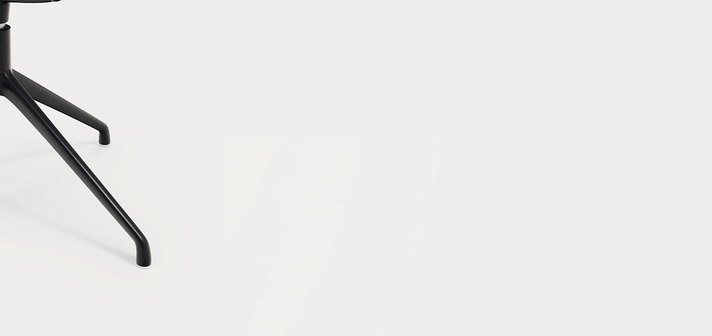 Поворотный стул Mogi кирпичный с черными ножками