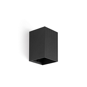 LUNE Черный квадратный настенный светильник с рифлением 1xGU10