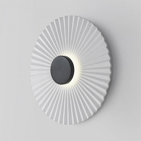 Бра Osion черный диффузор/белый диск