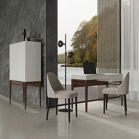 Письменный стол MARBELLA шпон ореха F, матовый лак RAL9002