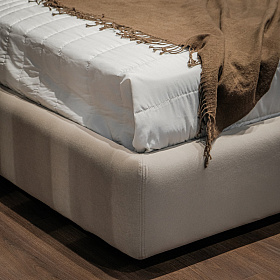 Кровать с подъемным механизмом Leandra ткань кат 3 180*200 см