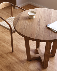 Круглый стол Nahla из массива акации с натуральной отделкой Ø 90 см