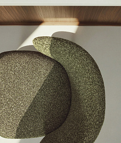 Полубарный стул Ciselia из темно-зеленого шенилла с ножками из ясеня в отделке орех