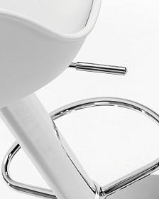 Барный стул Orlando-T из белой экокожи и хромированной стали, высота 60-82 см