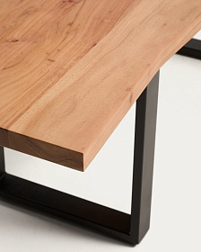 Скамейка Uxue из массива акации с черными стальными ножками, 140 x 45 см