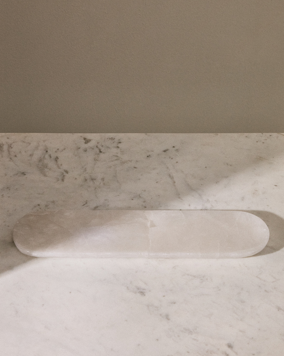 Алебастровый поднос Noreli