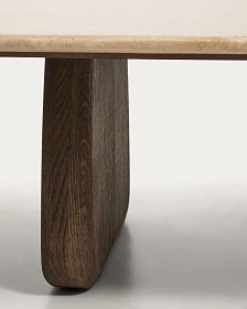 Журнальный столик Pirita из бежевого травертина с ножками из дуба с темной отделкой, 147 x 65 см