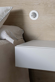 Белый встраиваемый светильник Click