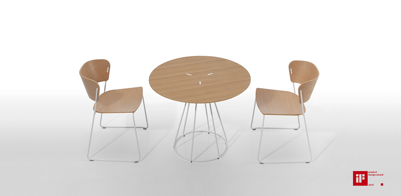 Стул с салазками Arc деревянный