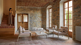 Уличный столик Aram