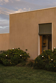 CUCA 1000 Уличный маяк на штыке черный LED 3W 2700K