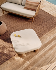 Журнальный столик Labra из цемента и акации 80 x 80 см