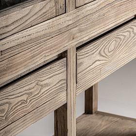 Шкаф-витрина Mawgan