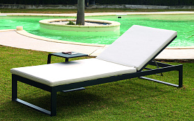 Приставной столик Porto