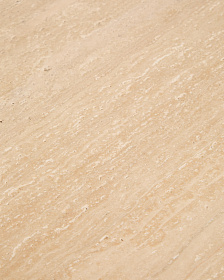 Приставной столик Pirita из бежевого травертина с ножками из дуба с темной отделкой, 71 x 70 см