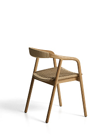 Уличный стул Derile из массива дуба в натуральной отделке и бежевой веревки