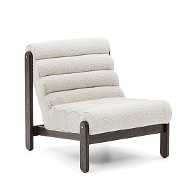 Magira Кресло из белой ткани букле и массива дуба с темной отделкой