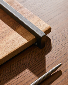 Сервировочная доска Vira из дерева акации и черного металла