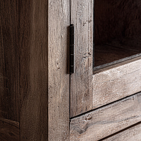 Витрина SELBY