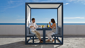 Обеденная зона на открытом воздухе