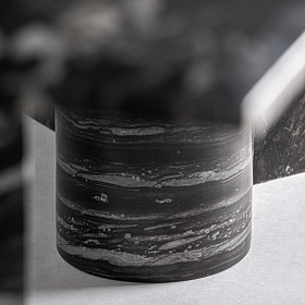 Современный обеденный стол Gautby