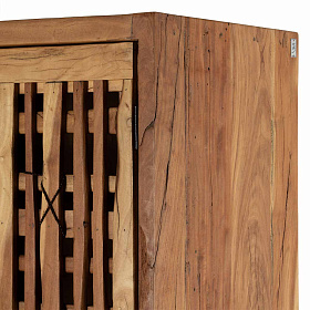 Шкаф из натурального дерева Inder