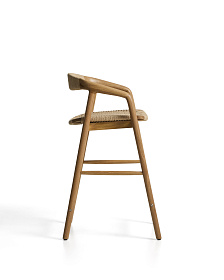 Уличный полубарный стул Derile из массива дуба в натуральной отделке и бежевой веревки