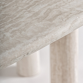 Обеденный стол Thiennes из травертина овальный