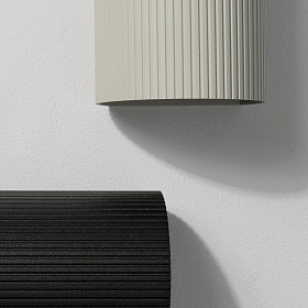 SOLE Серый круглый настенный светильник с рифлением