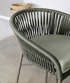 Стул полубарный Yanet из зеленой веревки, высота 65 см