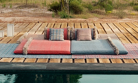 Подушка GL Checks синяя 45x45