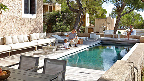 Уличный столик Aram