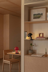 BELA Черная настольная лампа с зажимом 1XE27