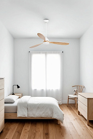 Потолочный вентилятор POROS Ш1320MM белый/сосна 3 PALAS 19W LED 2700K TUYA