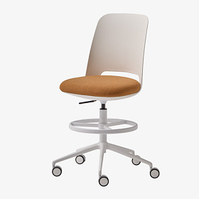 Поворотный стул Orus с 5-спицевой алюминиевой поворотной основой на роликах+газлифт+подставка