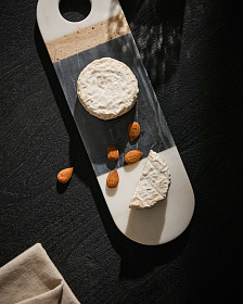 Сервировочная доска Nivol из черно-белого мрамора и травертина