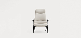 Кресло высокое Dins кремовое с каркасом из черного бука